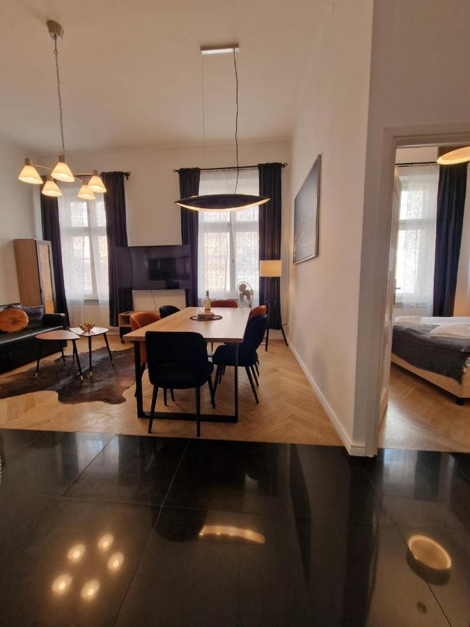 Golden Pearl - Main Square, 100 Sqm, 4 Rooms Krakow Exterior photo