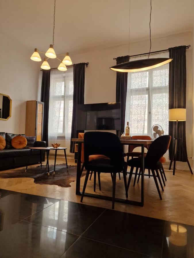 Golden Pearl - Main Square, 100 Sqm, 4 Rooms Krakow Exterior photo