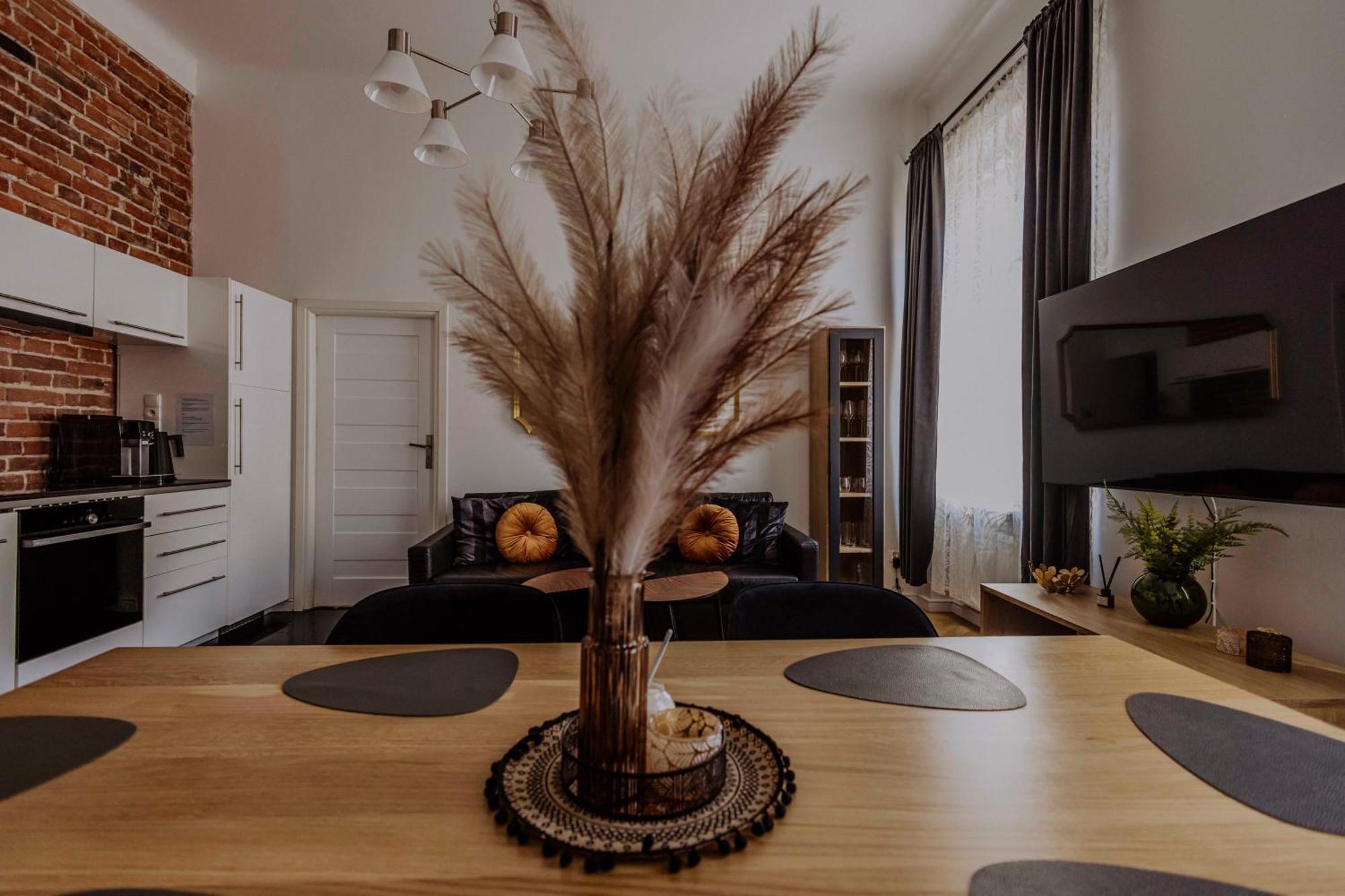 Golden Pearl - Main Square, 100 Sqm, 4 Rooms Krakow Exterior photo